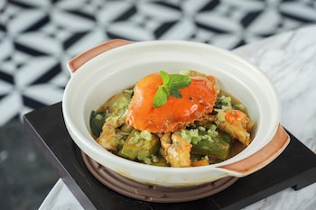 crowne plaza jiangmen binjiang an ihg hotel