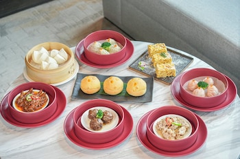 crowne plaza jiangmen binjiang an ihg hotel