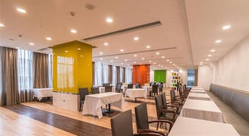 the summit hotel