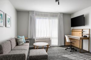 towneplace suites by marriott iron mountain