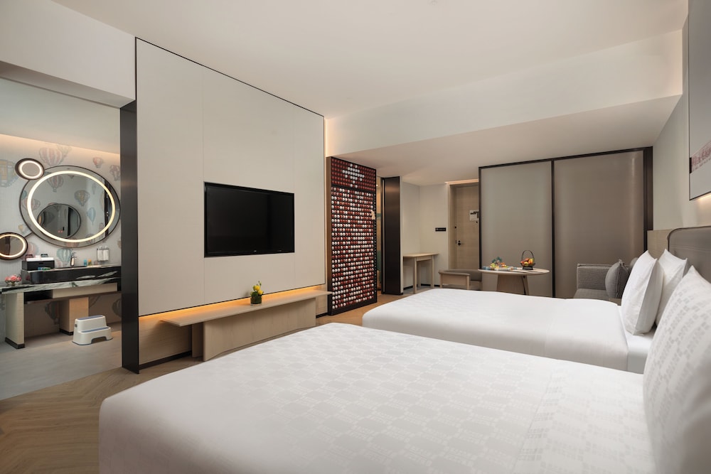 hualuxe sanya yalong bay resort an ihg hotel