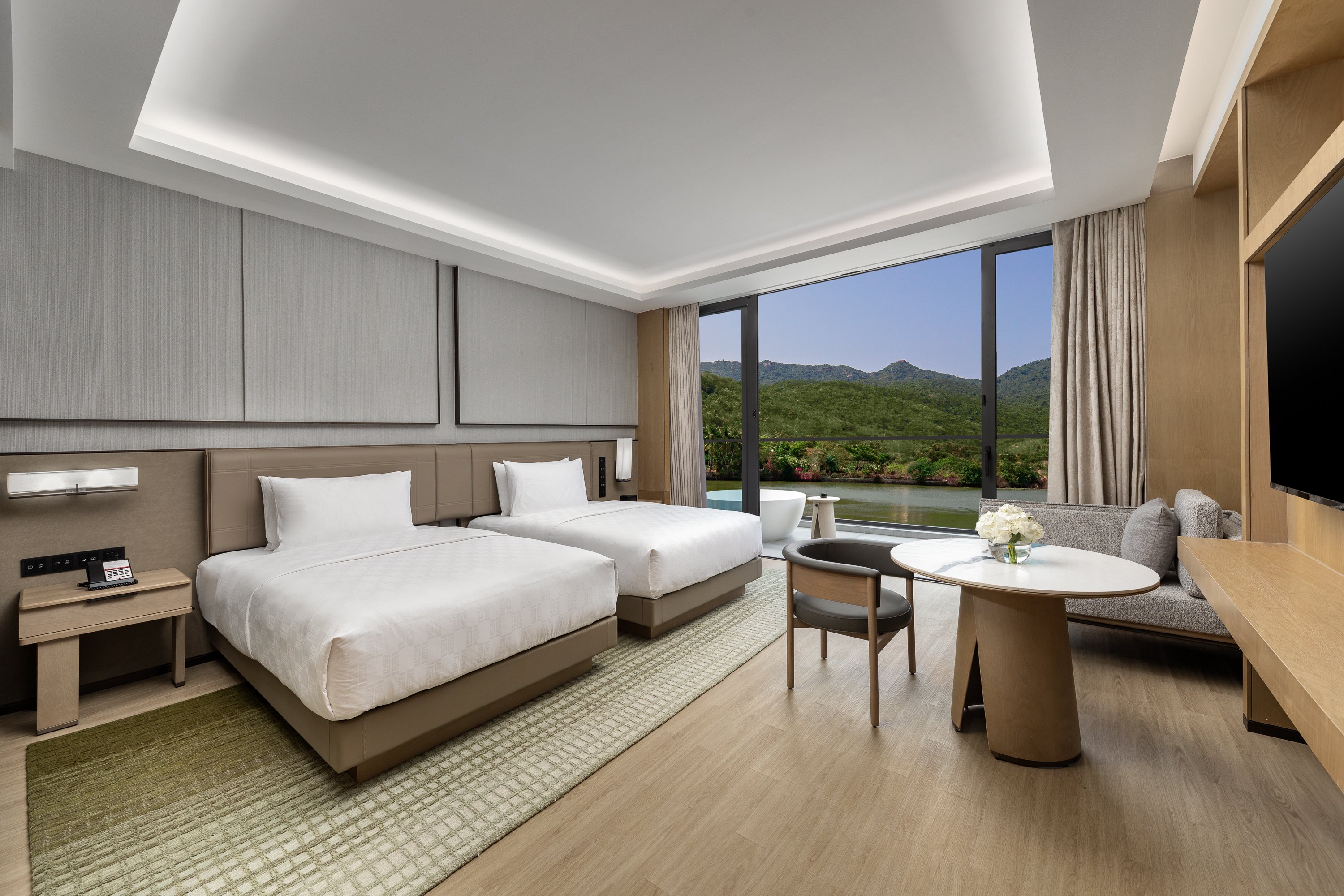 hualuxe sanya yalong bay resort an ihg hotel