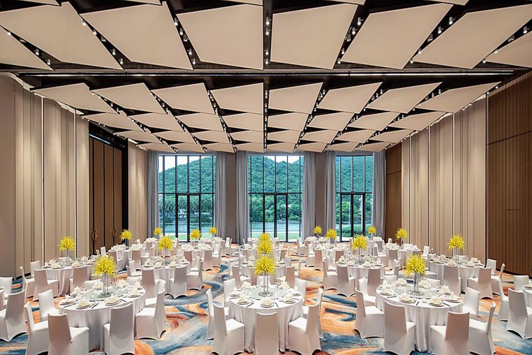 hualuxe sanya yalong bay resort an ihg hotel