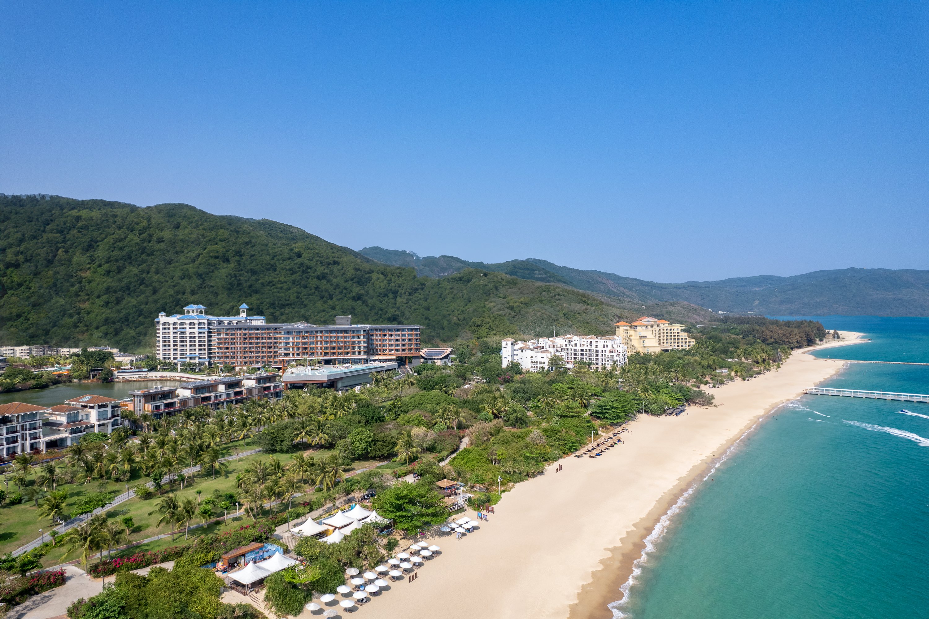 hualuxe sanya yalong bay resort an ihg hotel