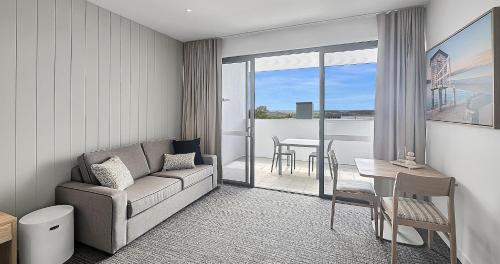 direct collective bli bli suites