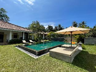 claire villa by younger villas and resorts