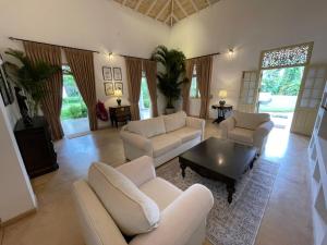 claire villa by younger villas and resorts