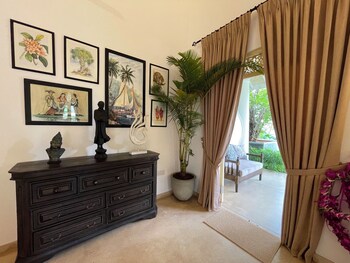 claire villa by younger villas and resorts