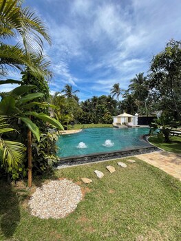 claire villa by younger villas and resorts