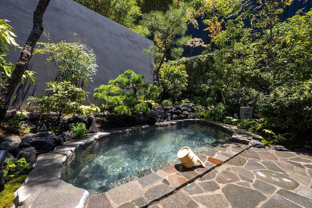 besshoonsen midoriya