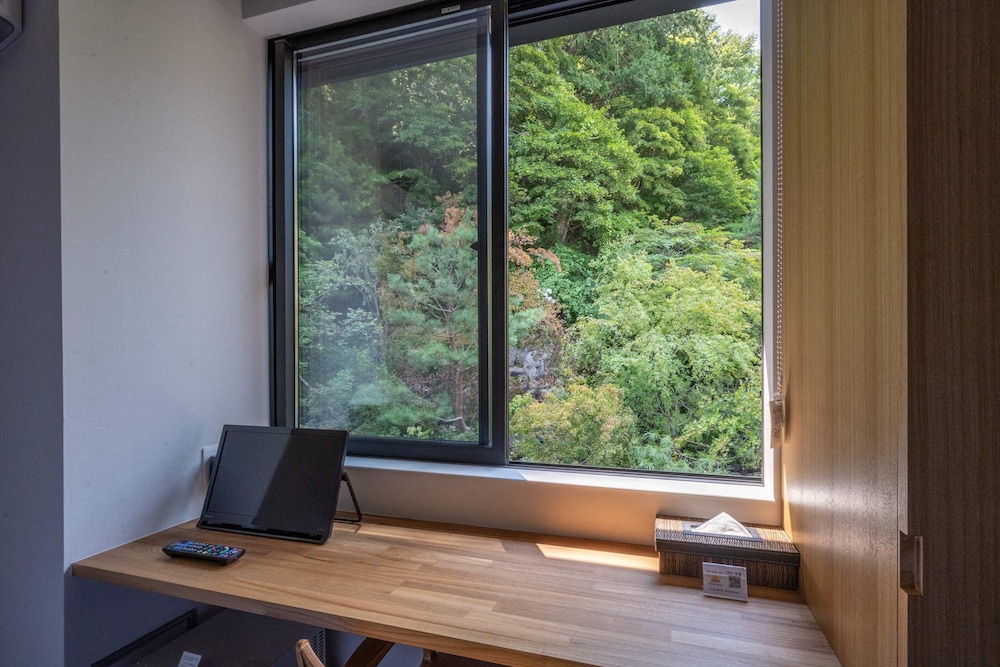 besshoonsen midoriya