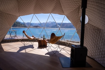 isla victoria folk camp