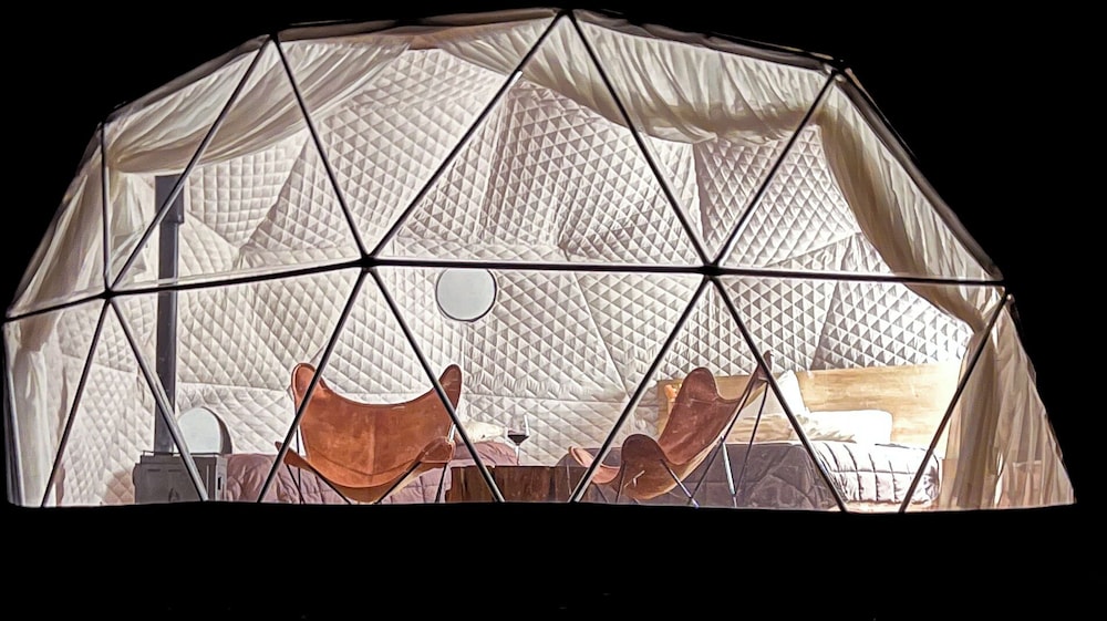 isla victoria folk camp