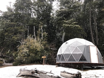 isla victoria folk camp