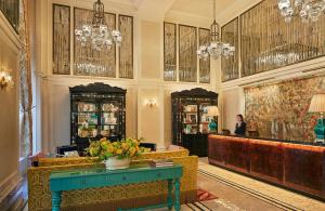 the fifth avenue