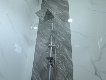 the maguwo premiere kost ekslusif