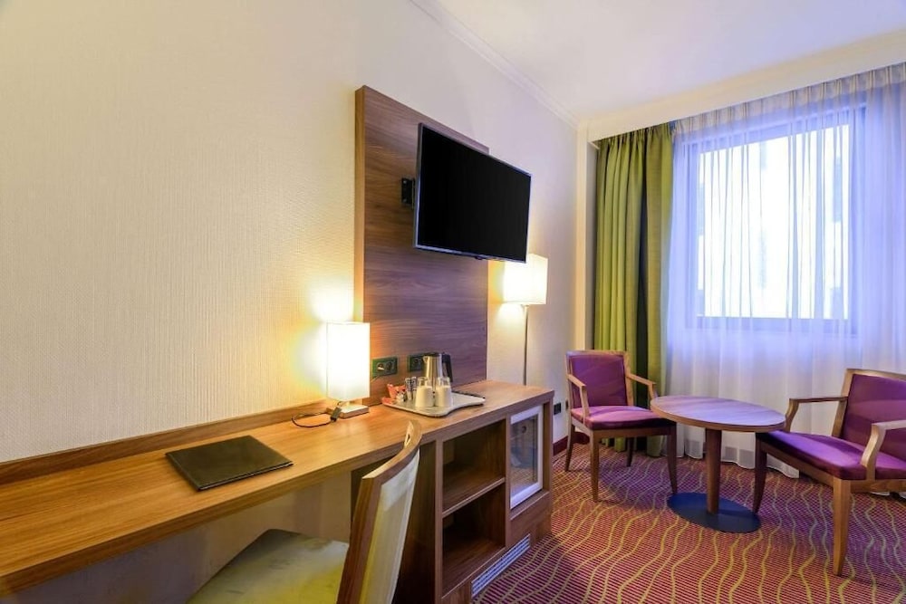 hotel opera