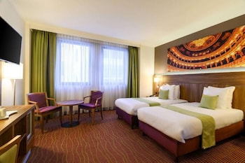 hotel opera