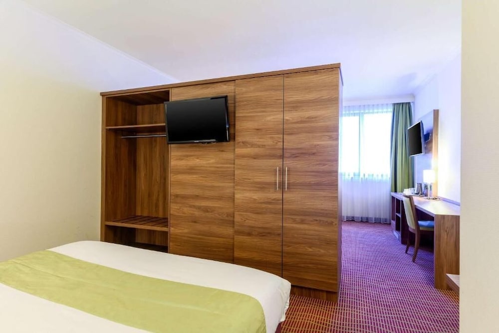 hotel opera