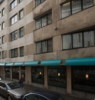 hotel opera