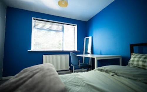 charming 6 bed house in reading