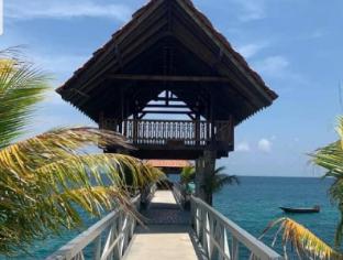 emperor resort by bugis