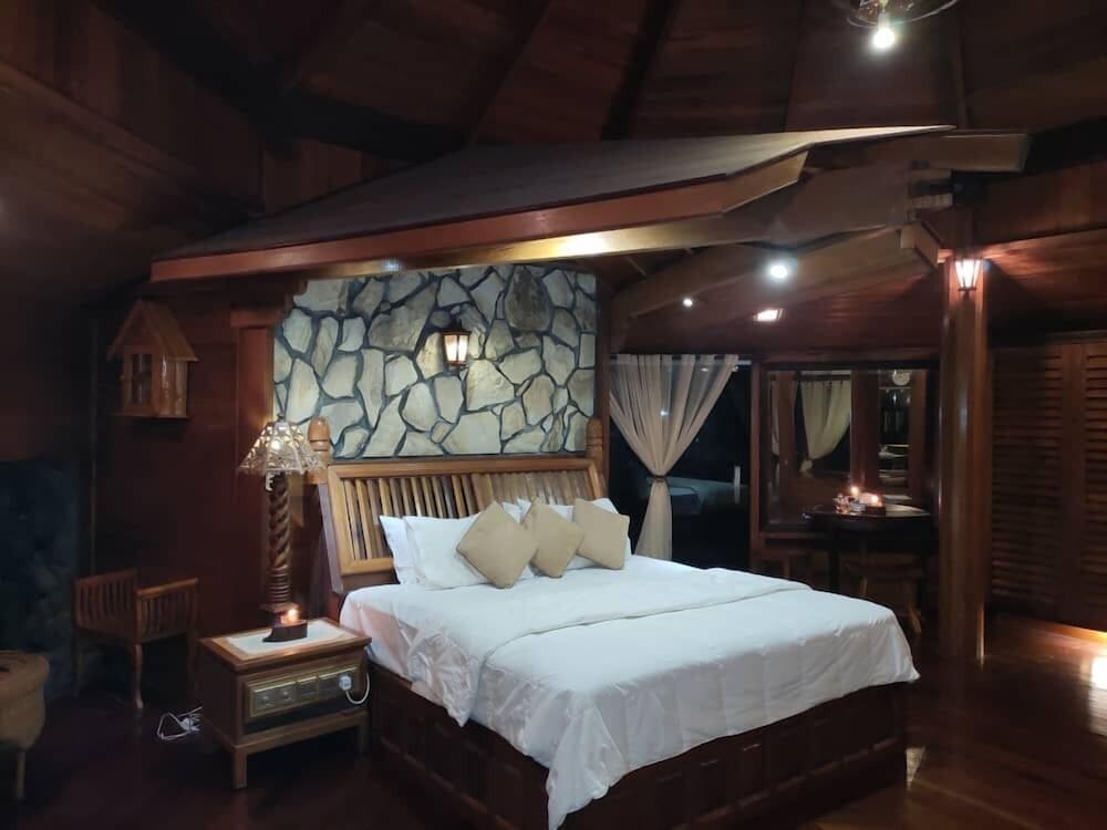emperor resort by bugis