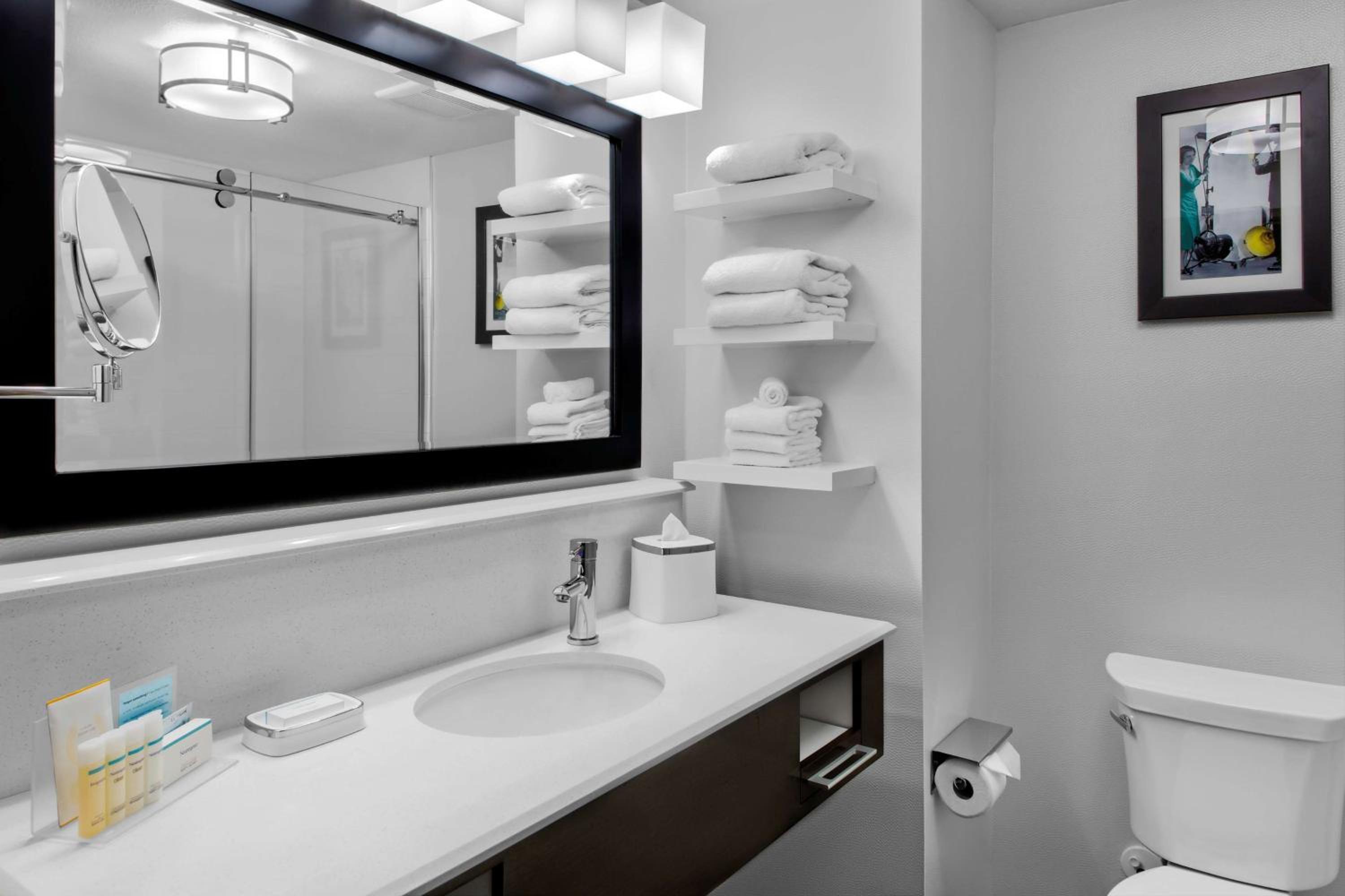 hampton inn and suites los angeles hollywood