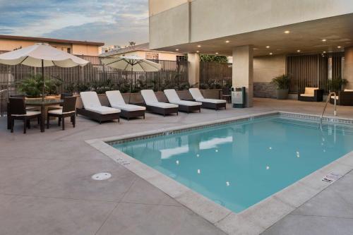 hampton inn and suites los angeles hollywood