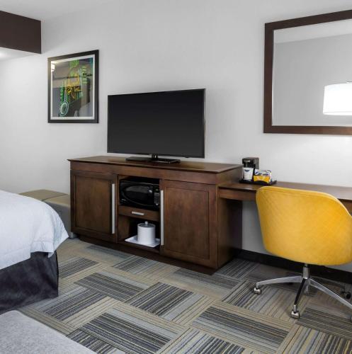hampton inn and suites los angeles hollywood
