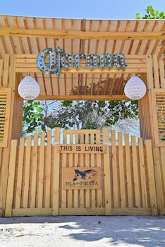 isla del pirata oficina de reserva