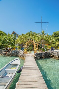 isla del pirata oficina de reserva