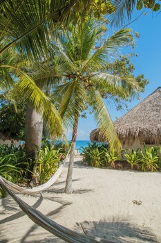 isla del pirata oficina de reserva