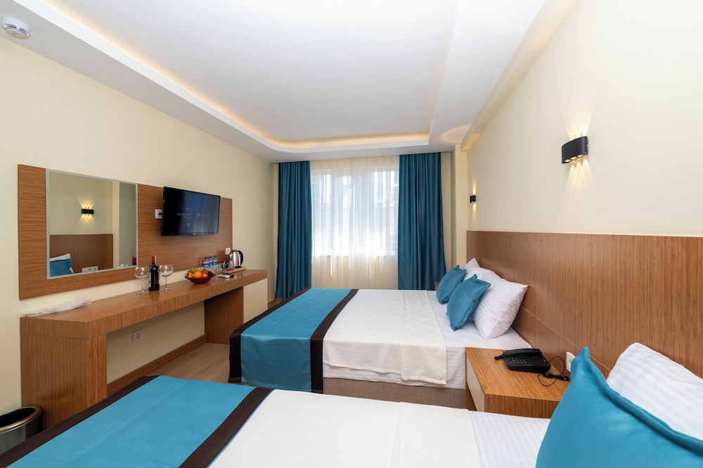 diamond luxury hotel
