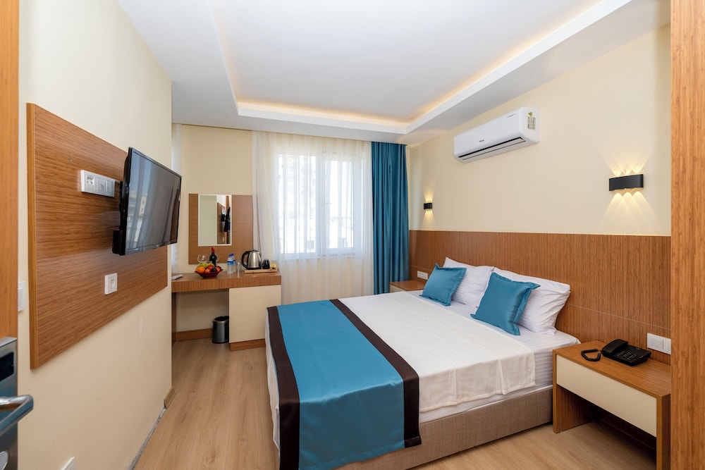diamond luxury hotel