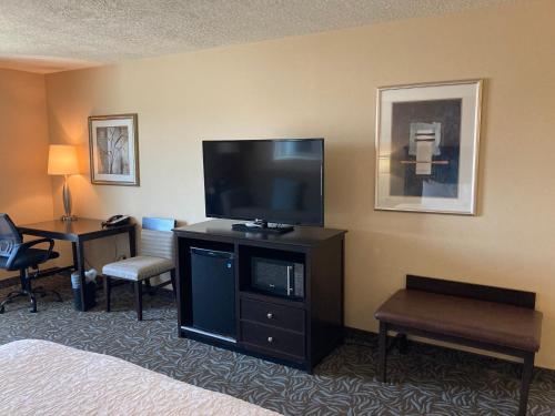 hampton inn and suites carlsbad