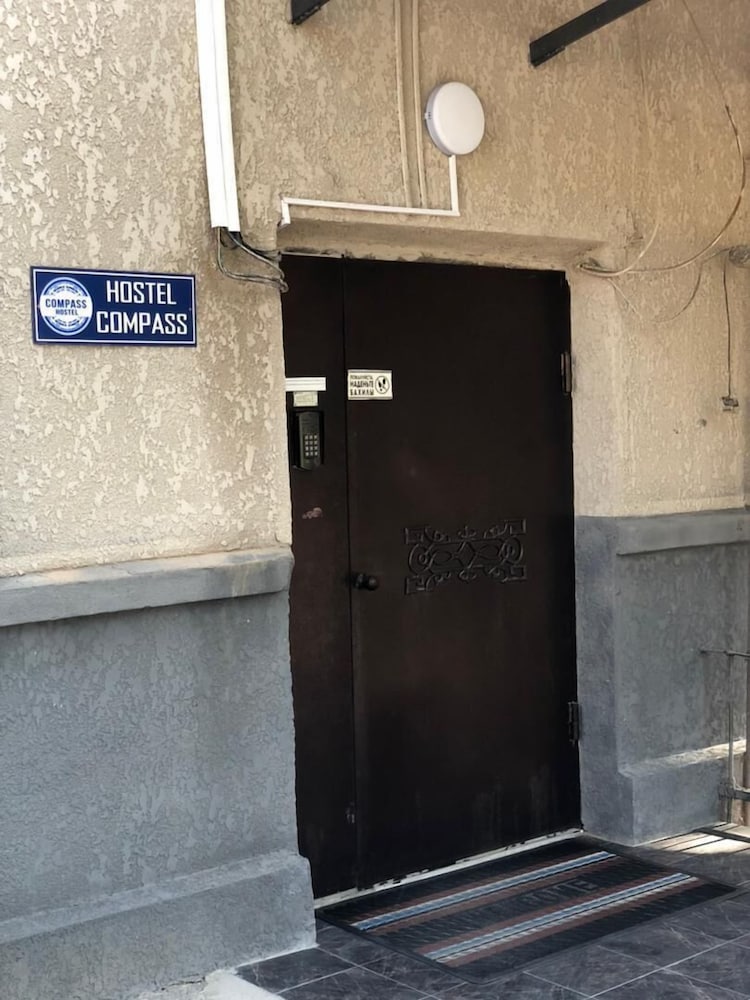 compass hostel moskovskaya