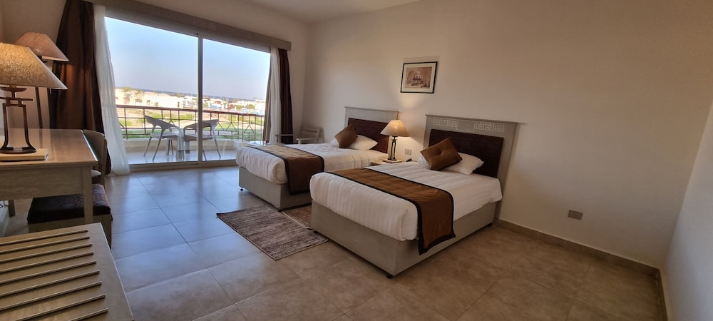 amarina queen resort marsa alam