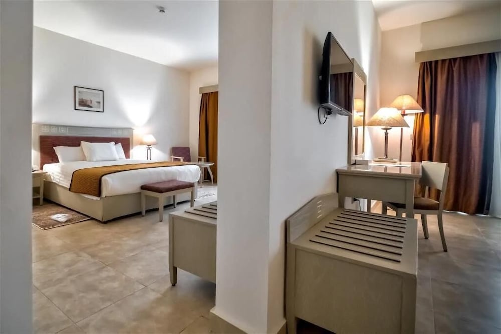 amarina queen resort marsa alam