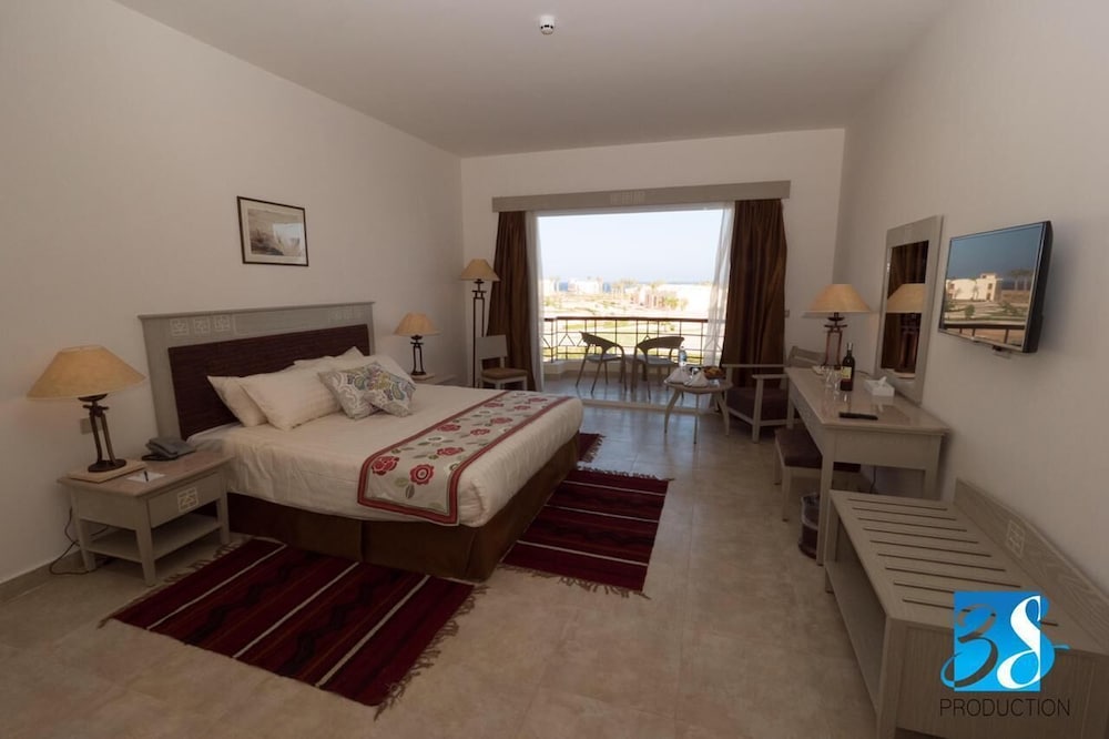 amarina queen resort marsa alam