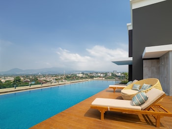 luminor hotel padjadjaran bogor by wh