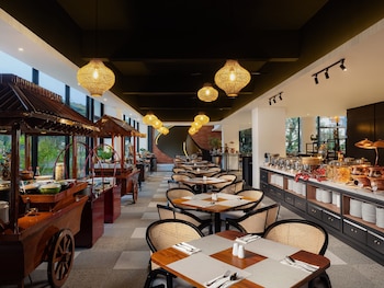 luminor hotel padjadjaran bogor by wh