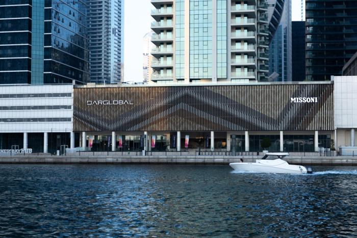 lusso hometels j one