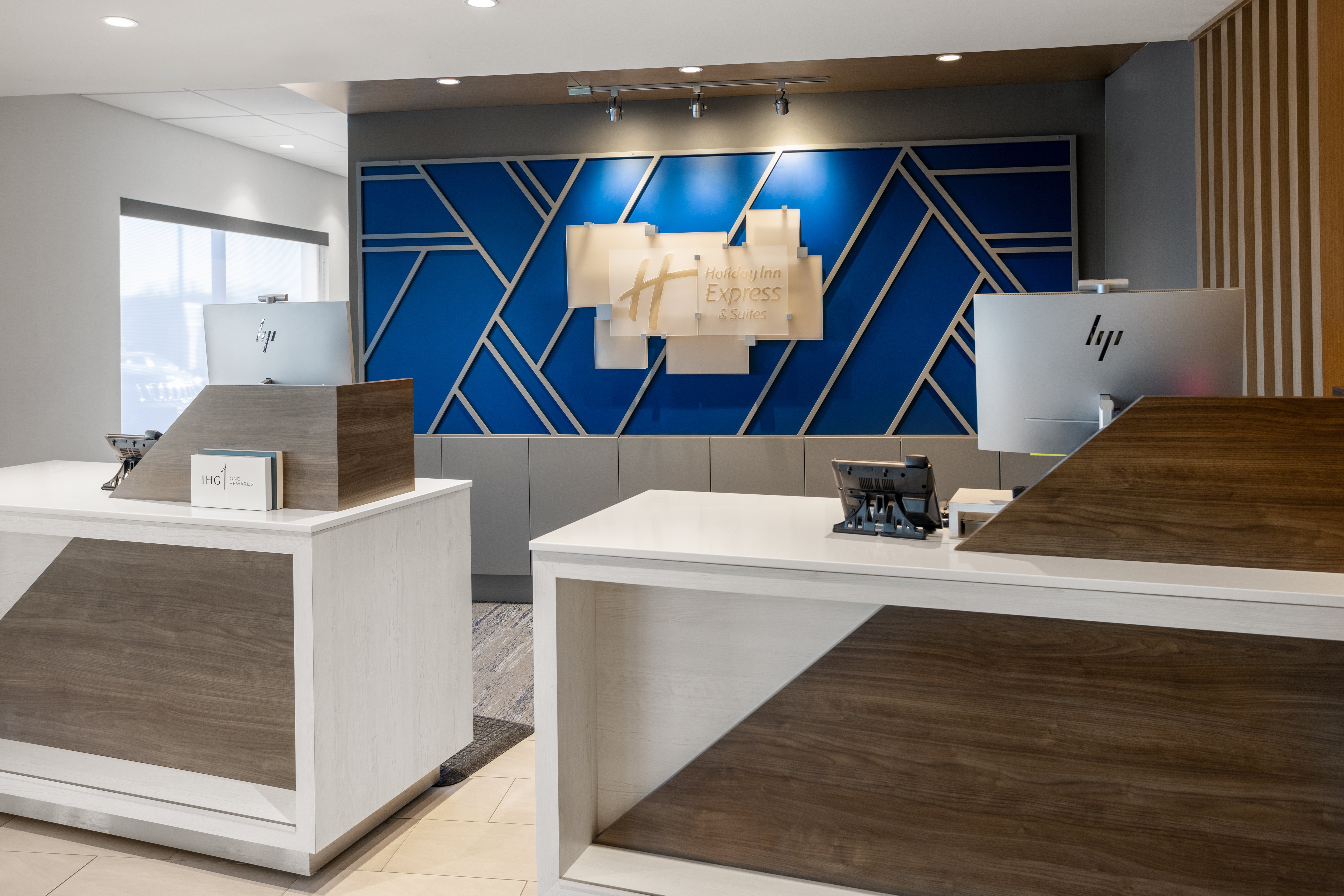 holiday inn express and suites waynesboro east an ihg hotel