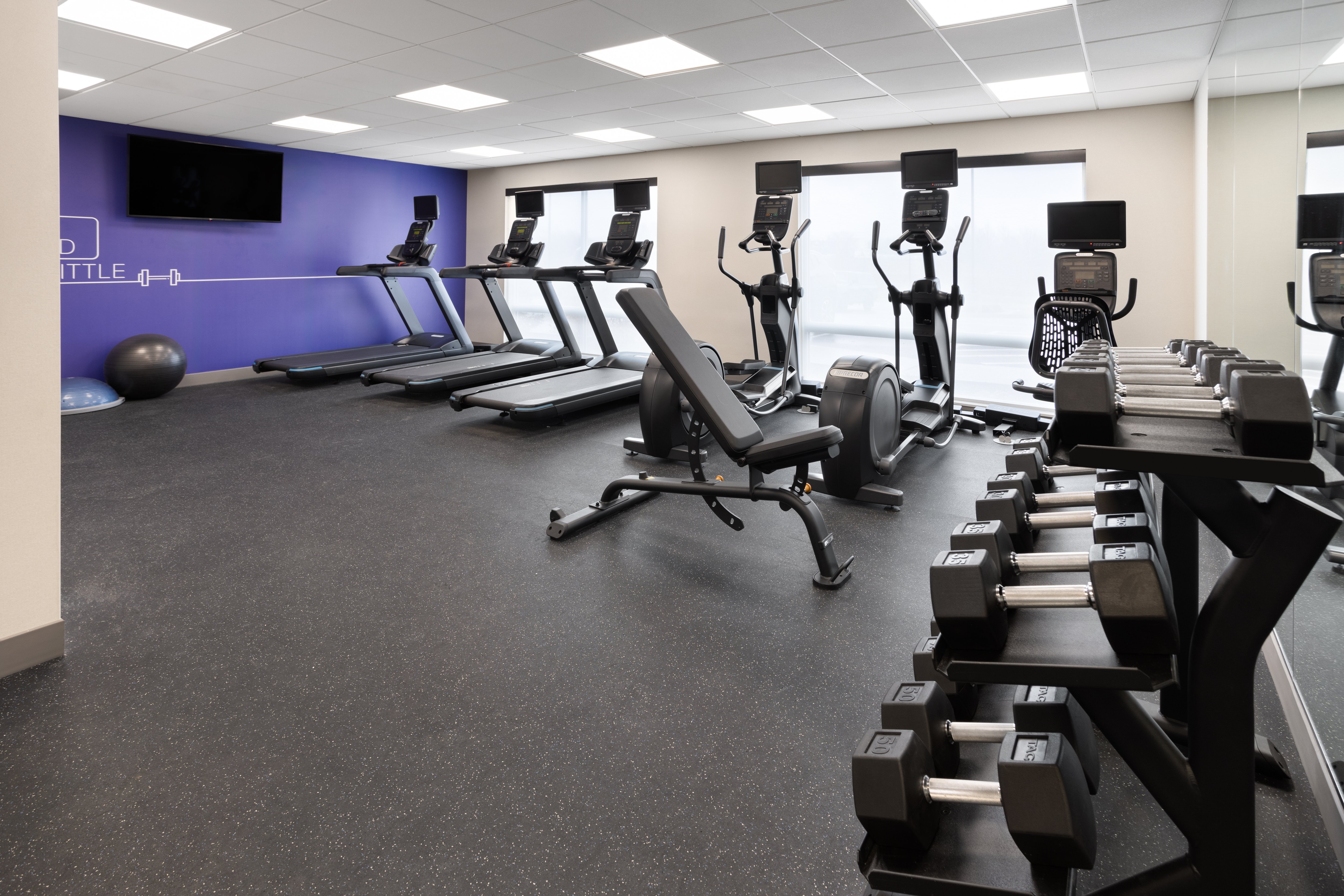 holiday inn express and suites waynesboro east an ihg hotel