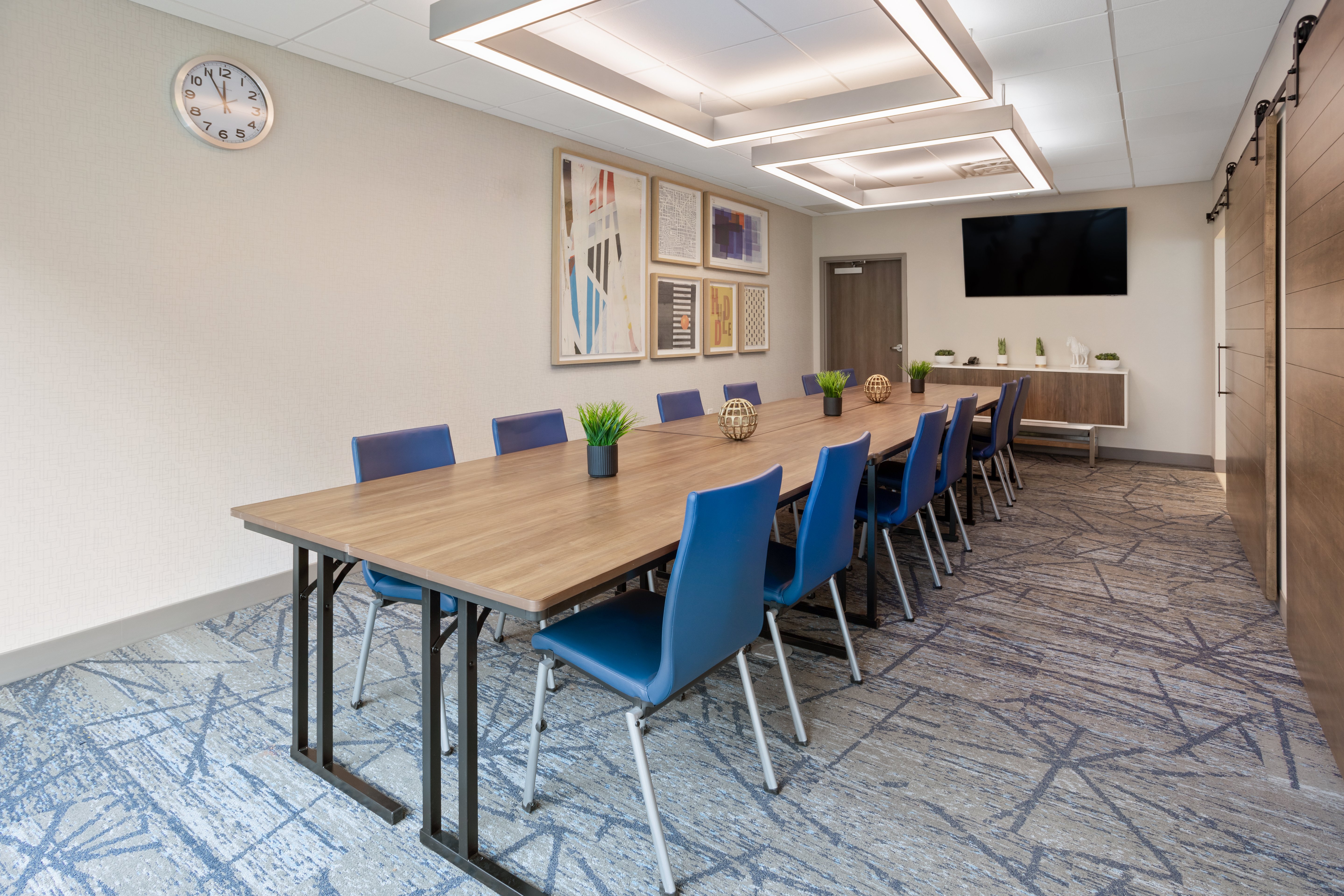 holiday inn express and suites waynesboro east an ihg hotel