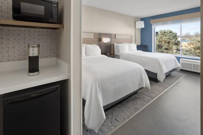 holiday inn express and suites waynesboro east an ihg hotel