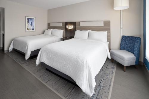 holiday inn express and suites waynesboro east an ihg hotel