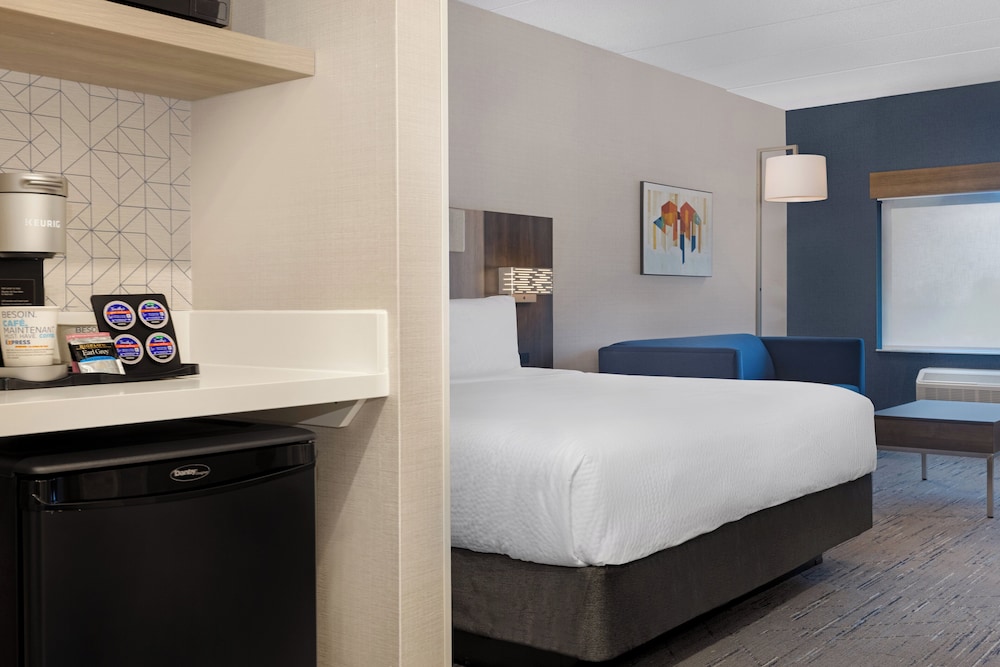 holiday inn express and suites st thomas an ihg hotel