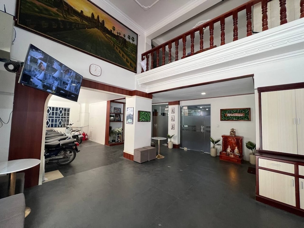 empire house phnom penh